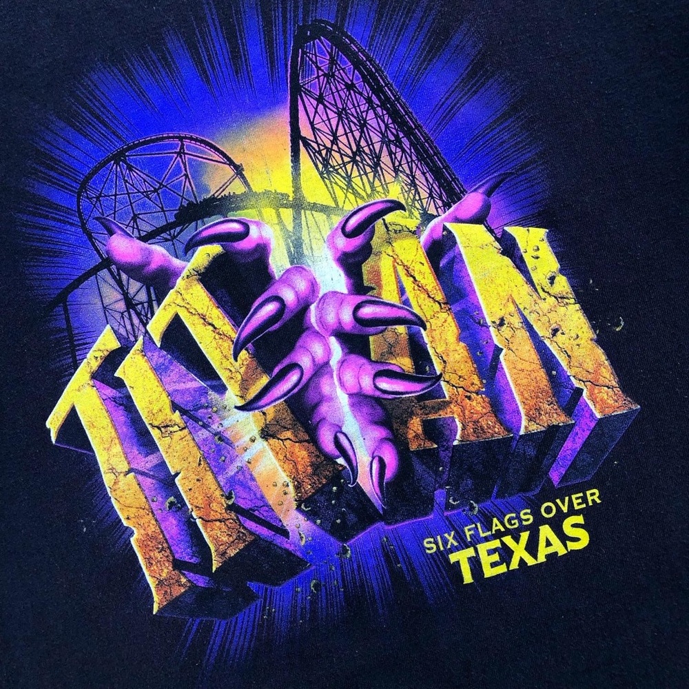 Vtg Titan Roller Coaster Six Flags Over Texas Graphic Tee - Size Large